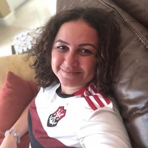 Meet your Posher, Alessandra